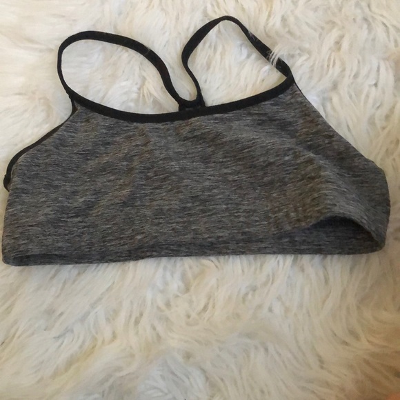 Sports bras - Picture 6 of 7